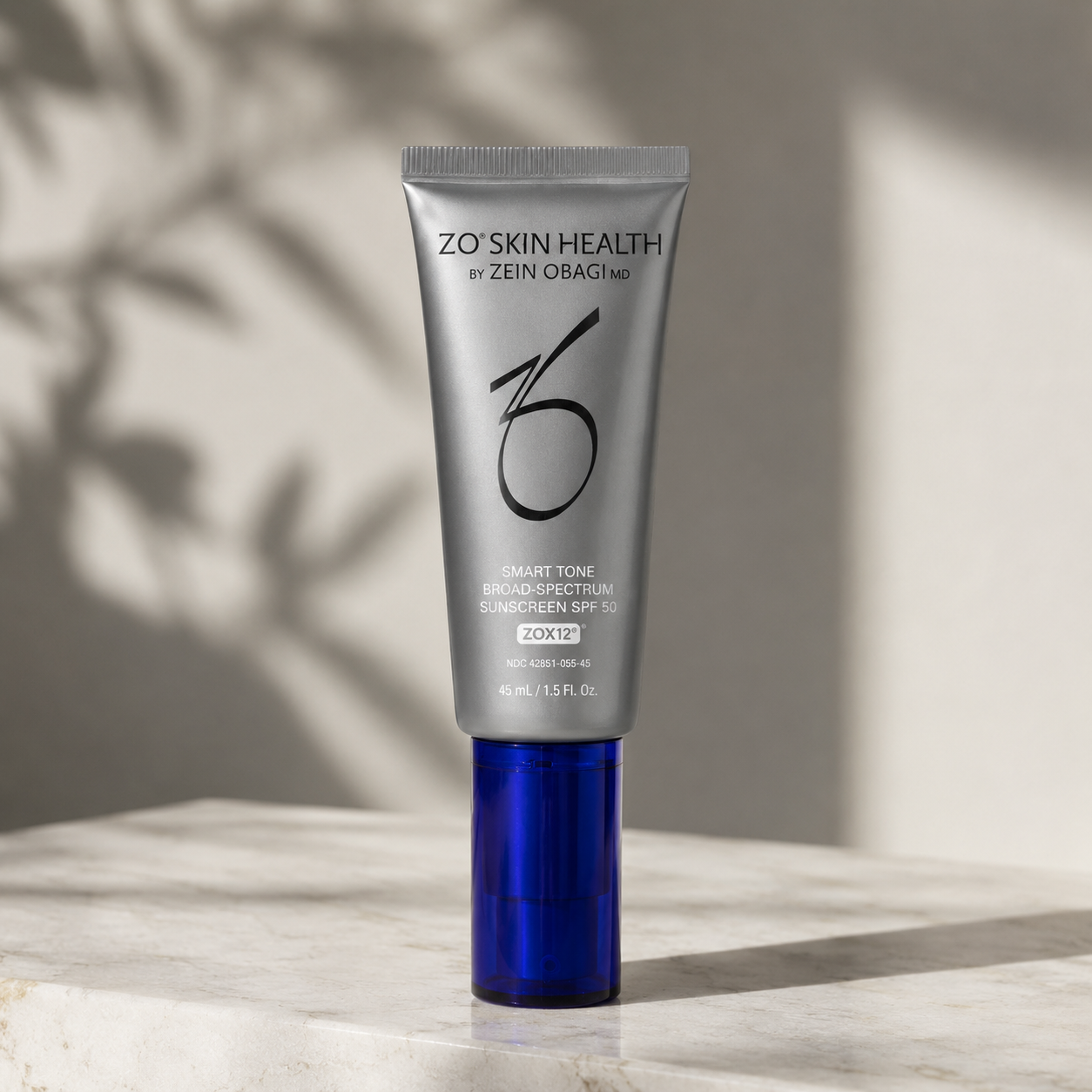 Smart Tone Broad-Spectrum Sunscreen SPF 50 - Imagen 2
